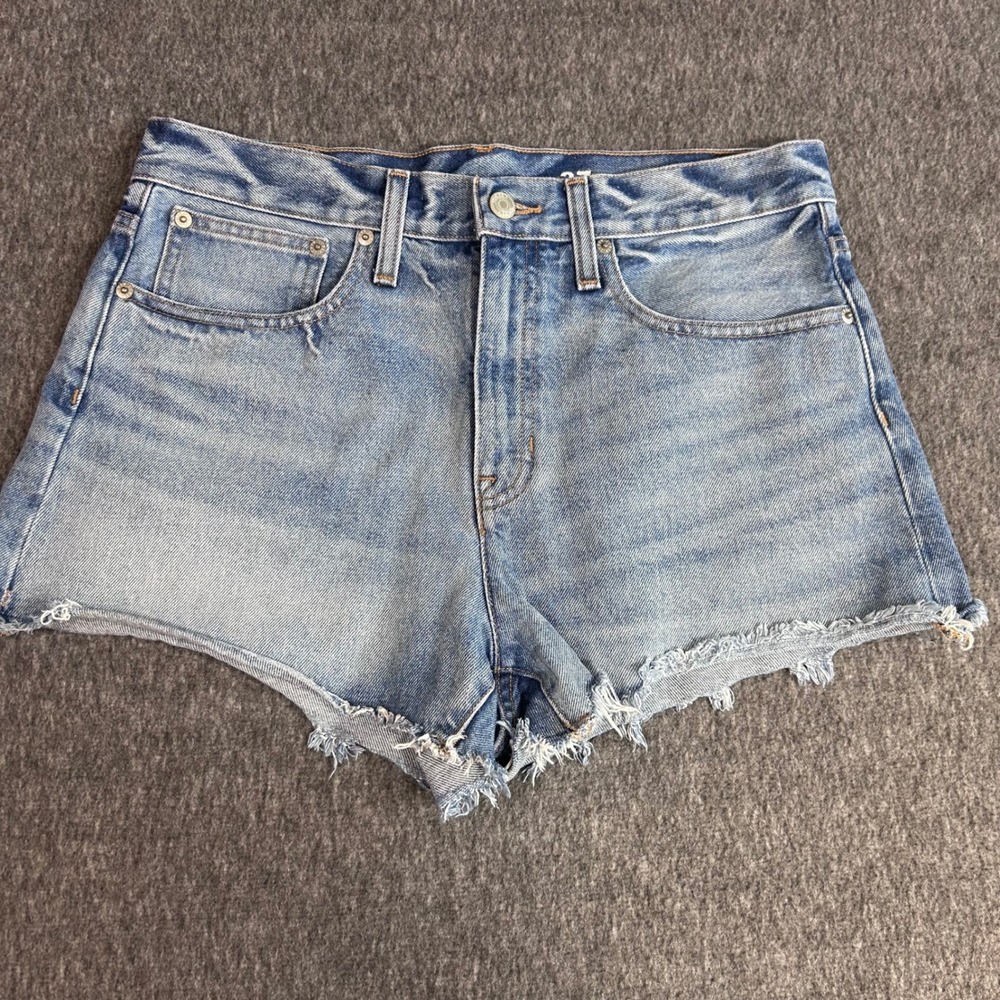 J.Crew Relaxed Short Light Wash Denim Raw Hem High Rise Jean Shorts Size 27